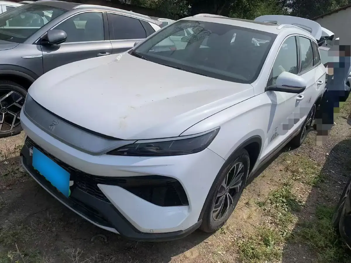 2025 BYD Song Pro 1.5L 101HP L4 E-CVT PHEV 18.3KWH