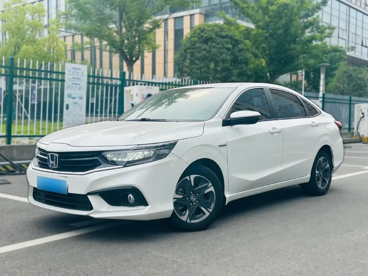 2022 Honda Envix 1.5L 109HP L4 E-CVT Hybrid