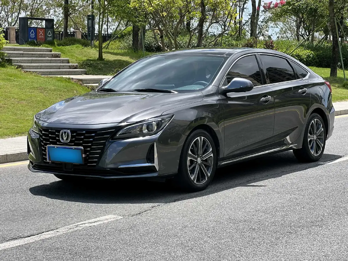 2022 ChangAn Raeton CC 1.5T 188HP L4 7DCT