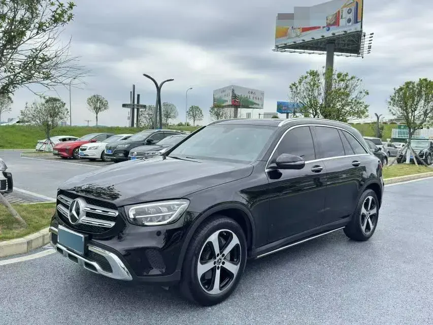 2022 Mercedes-Benz GLC Class 2.0T 197HP L4 9AT