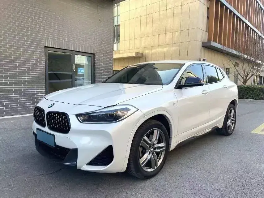 2023 BMW X2 2.0T 178HP L4 7DCT
