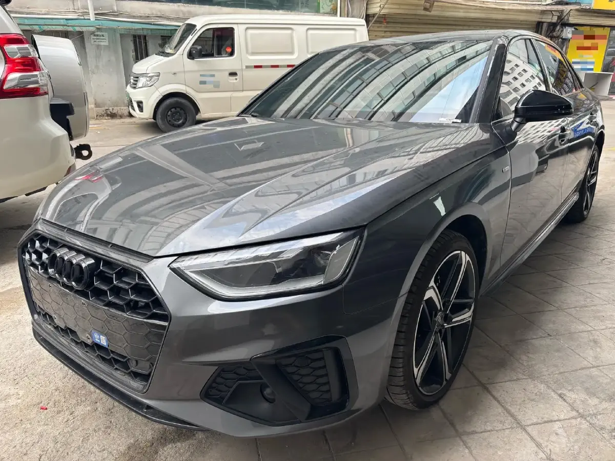 2024 Audi A4L 2.0T 190HP L4 7DCT