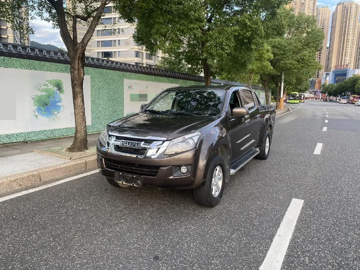 2019 Isuzu LingTuo 2.5T 129HP L4 6AT