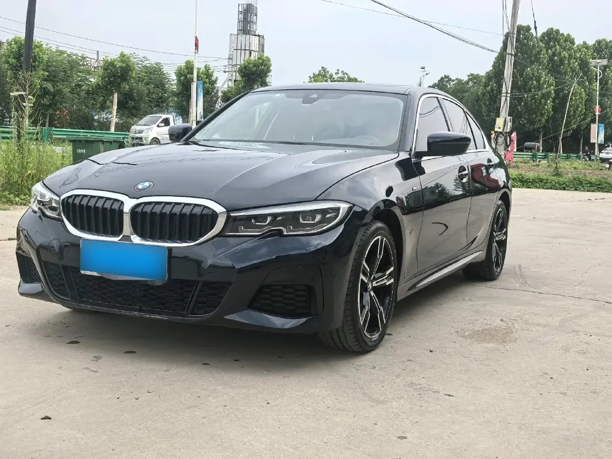 2022 BMW 3 Series 2.0T 184HP L4 8AT