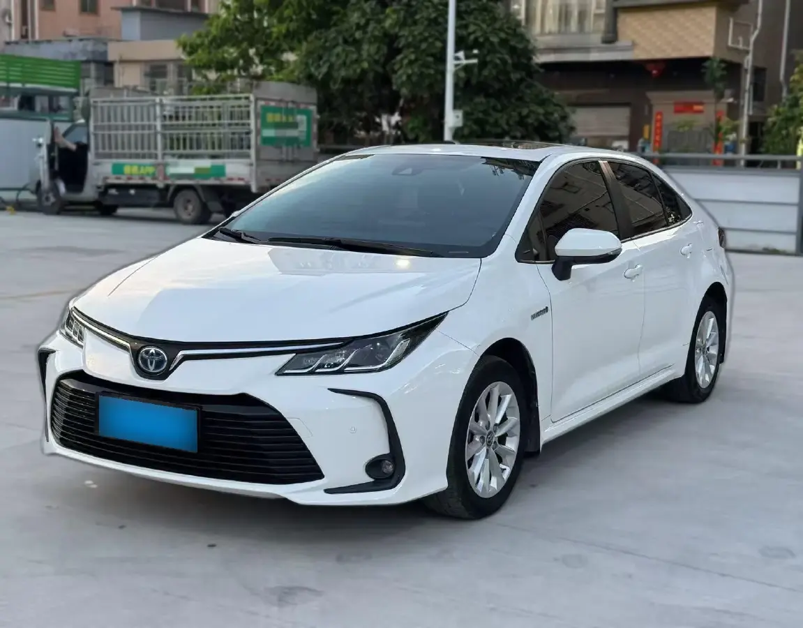 2021 Toyota Corolla 1.8L 98HP L4 E-CVT Hybrid