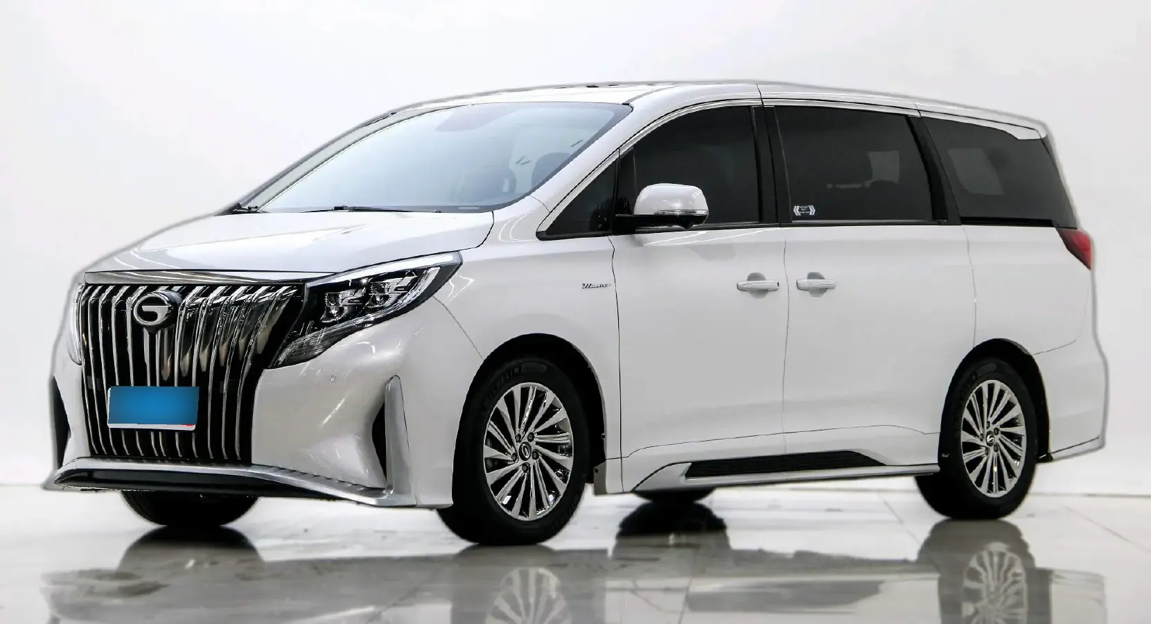 2021 GAC Trumpchi M8 2.0T 252HP L4 8AT