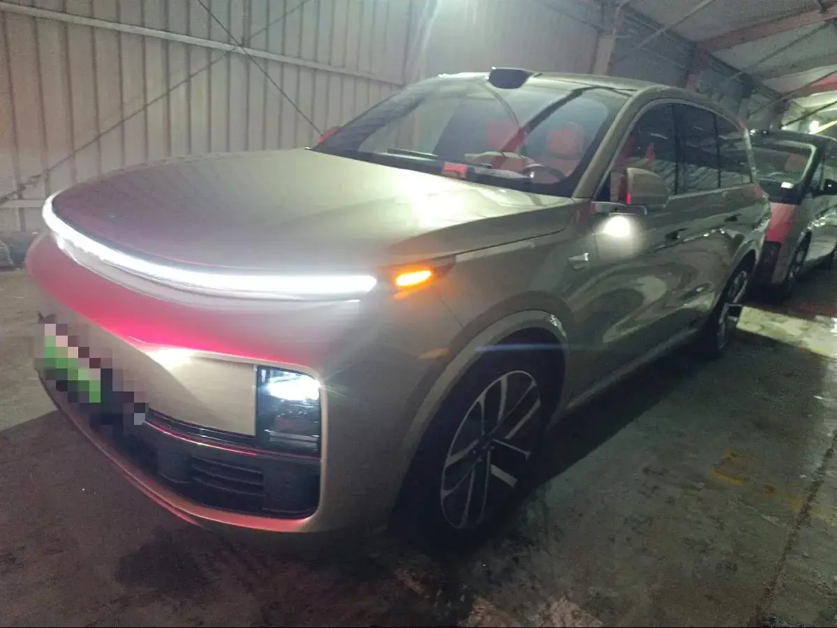 2024 Li L8 Range Extended 154HP REEV 52.3KWH