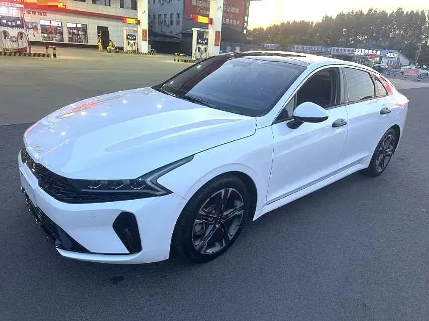 2021 Kia K5 2.0T 240HP L4 8AT