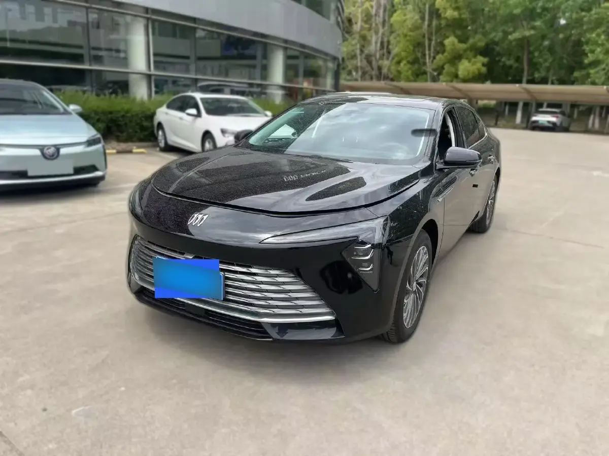 2023 Buick Larcosse 2.0T 237HP L4 9AT