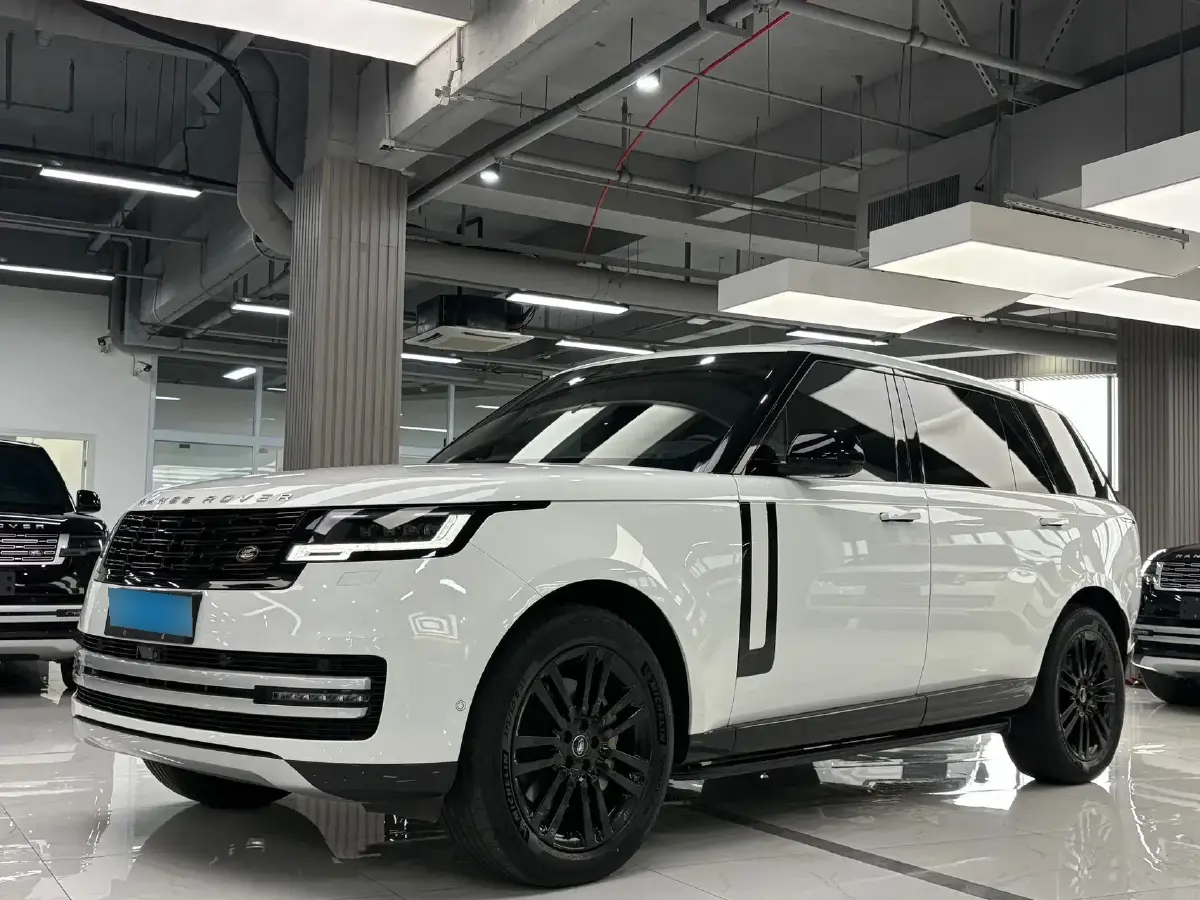 2023 Land Rover Range Rover 3.0T 400HP L6 8AT