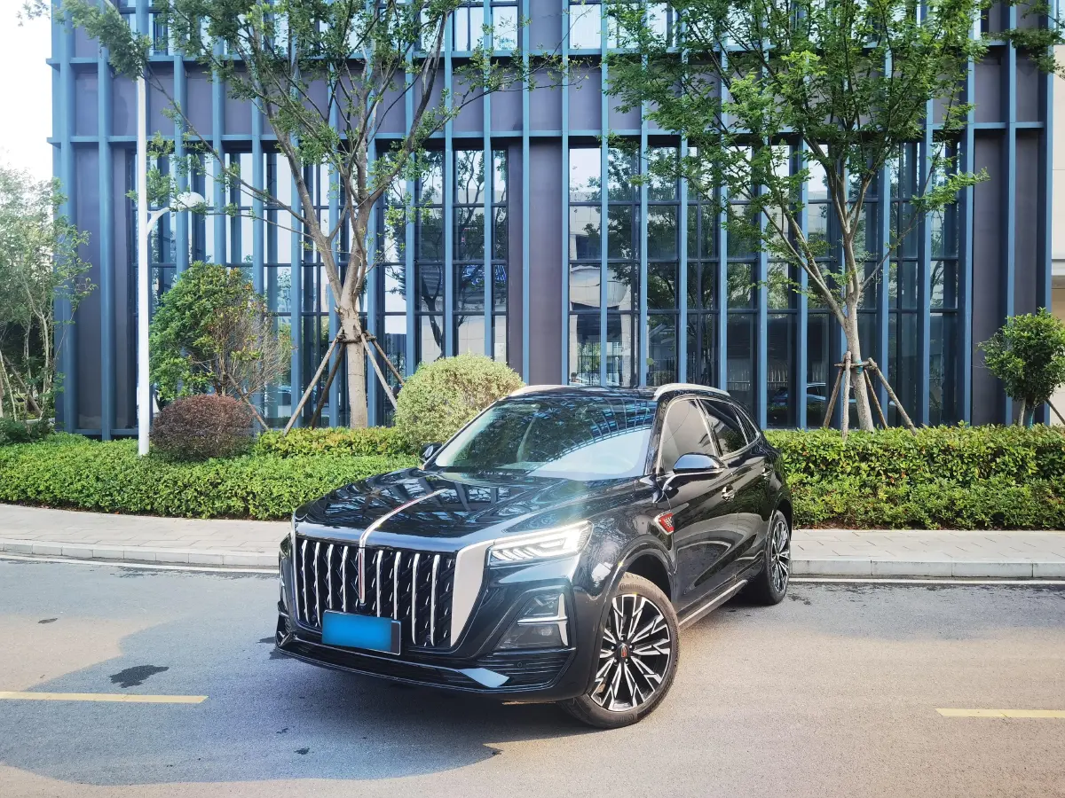 2023 HongQi HS5 2.0T 252HP L4 8AT