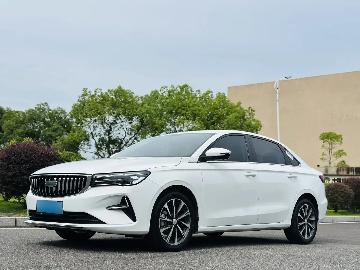 2025 Geely Emgrand 1.5L 127HP L4 CVT