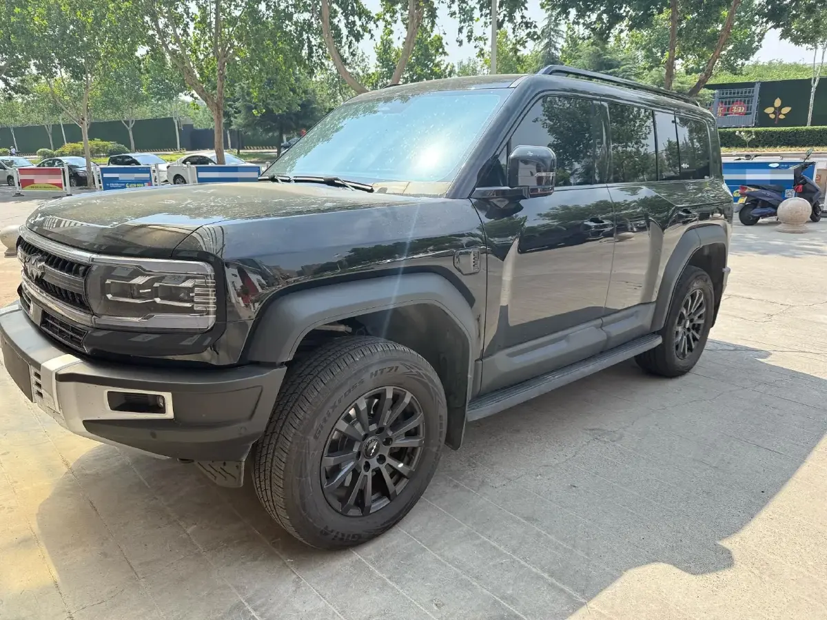 2023 FangChengBao Bao 5 1.5T 194HP L4 E-CVT PHEV 31.8KWH