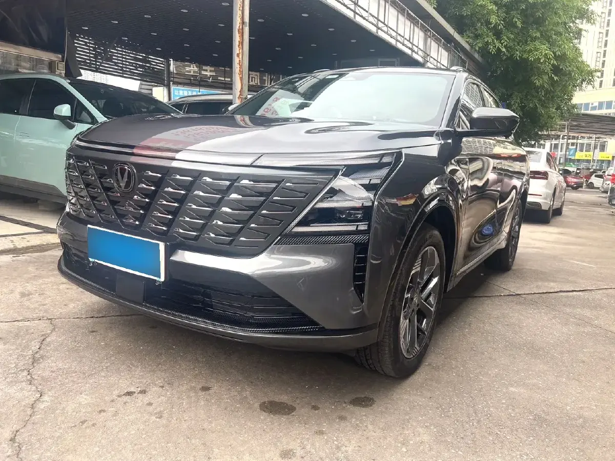 2025 ChangAn CS75 Plus 1.5T 192HP L4 8AT