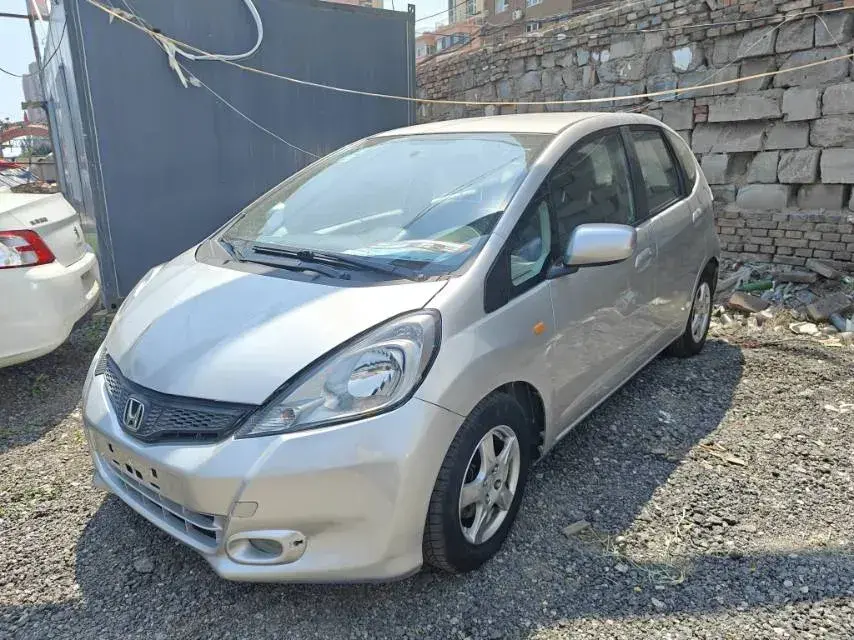 2011 Honda Fit 1.3L 99HP L4 5AT
