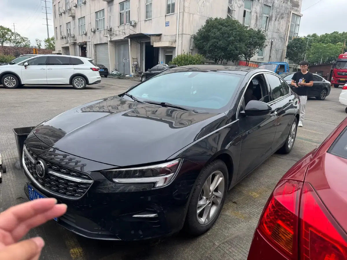 2022 Buick Regal 1.5T 169HP L4 9AT