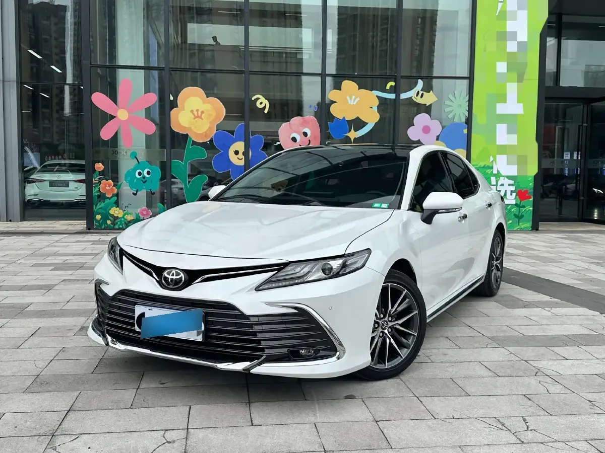 2023 Toyota Camry 2.5L 207HP L4 8AT