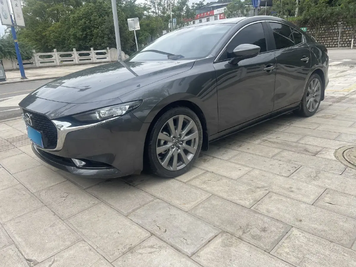 2022 Mazda 3 Axela 2.0L 158HP L4 6AT