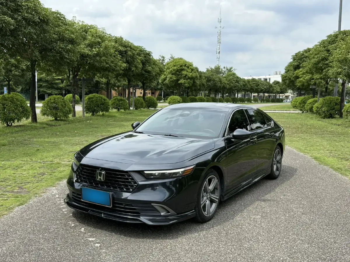 2023 Honda Accord 1.5T 192HP L4 CVT