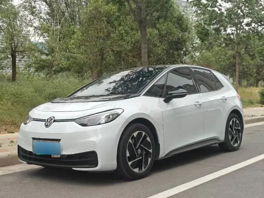 2023 Volkswagen ID.3 BEV 52.8KWH
