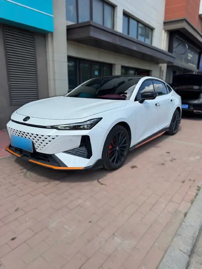 2024 ChangAn UNI-V 1.5T 188HP L4 7DCT