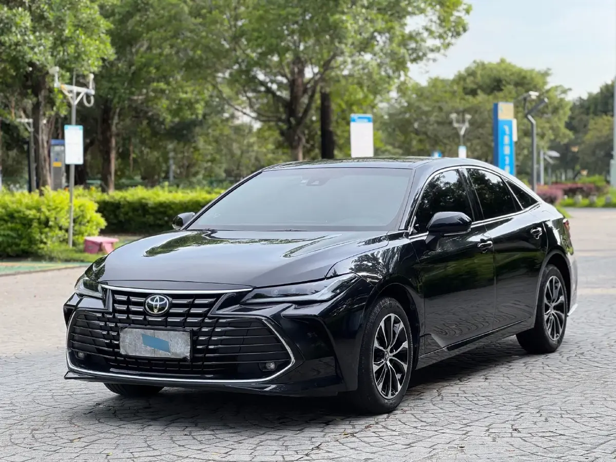 2023 Toyota Avalon 2.0L 177HP L4 CVT