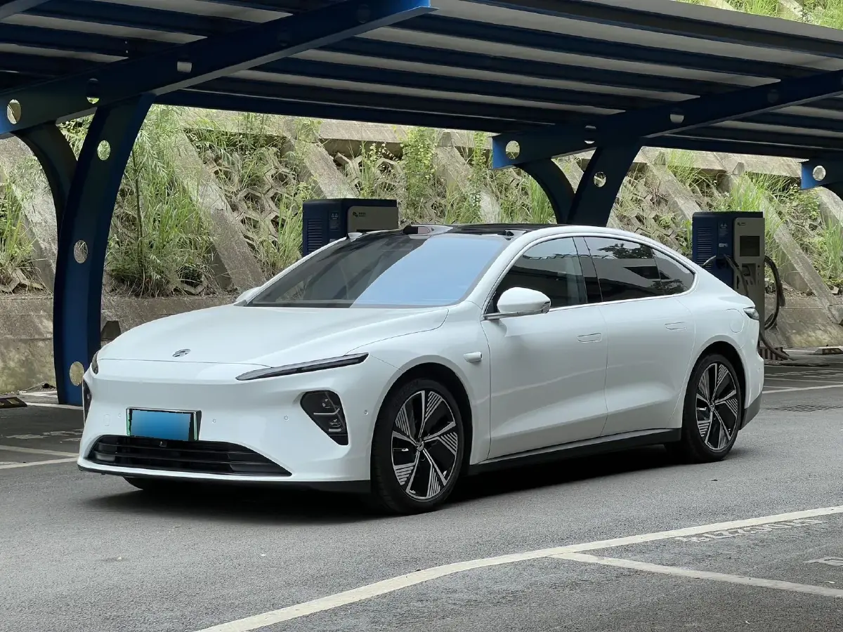 2024 NIO ET7 BEV 75KWH