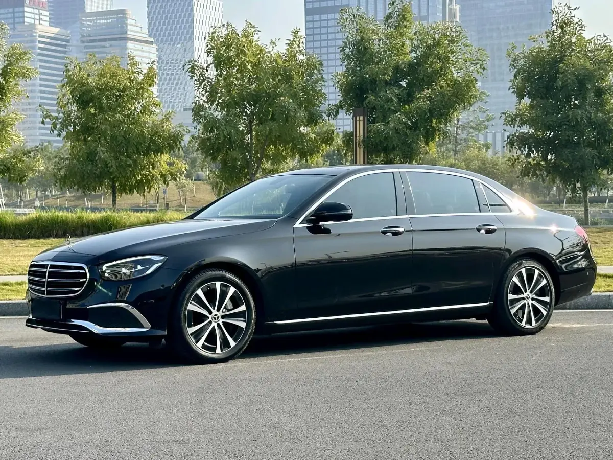 2022 Mercedes-Benz E Class 2.0T 211HP L4 9AT PHEV 25.4KWH