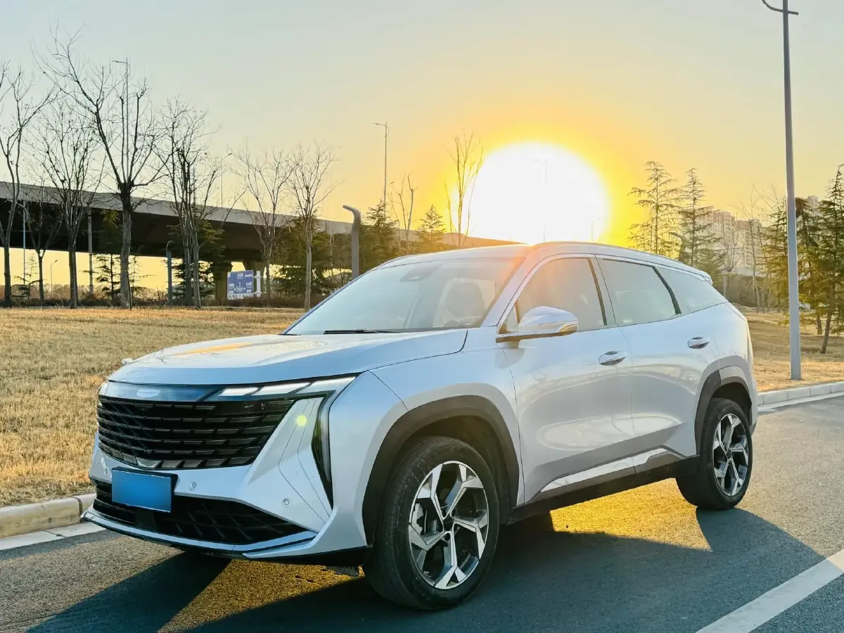 2023 Geely StarRay 1.5T 181HP L4 7DCT