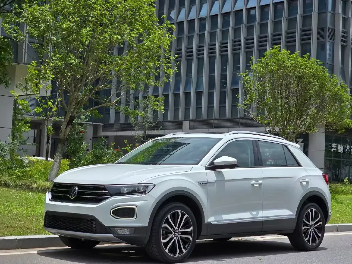 2022 Volkswagen T-Roc 1.4T 150HP L4 7DCT