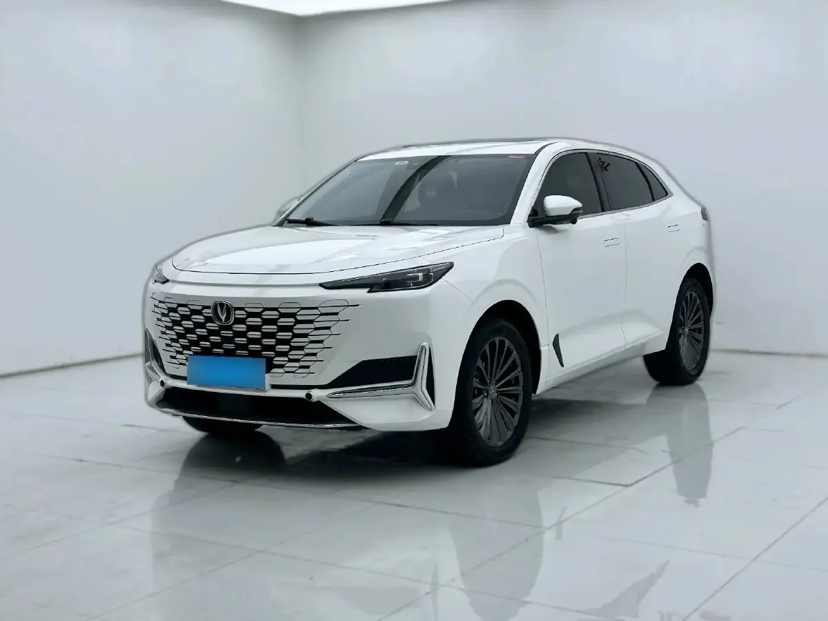 2021 ChangAn UNI-K 2.0T 233HP L4 8AT