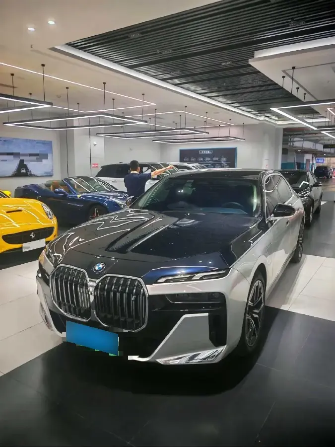 2023 BMW i7 BEV 101.7KWH