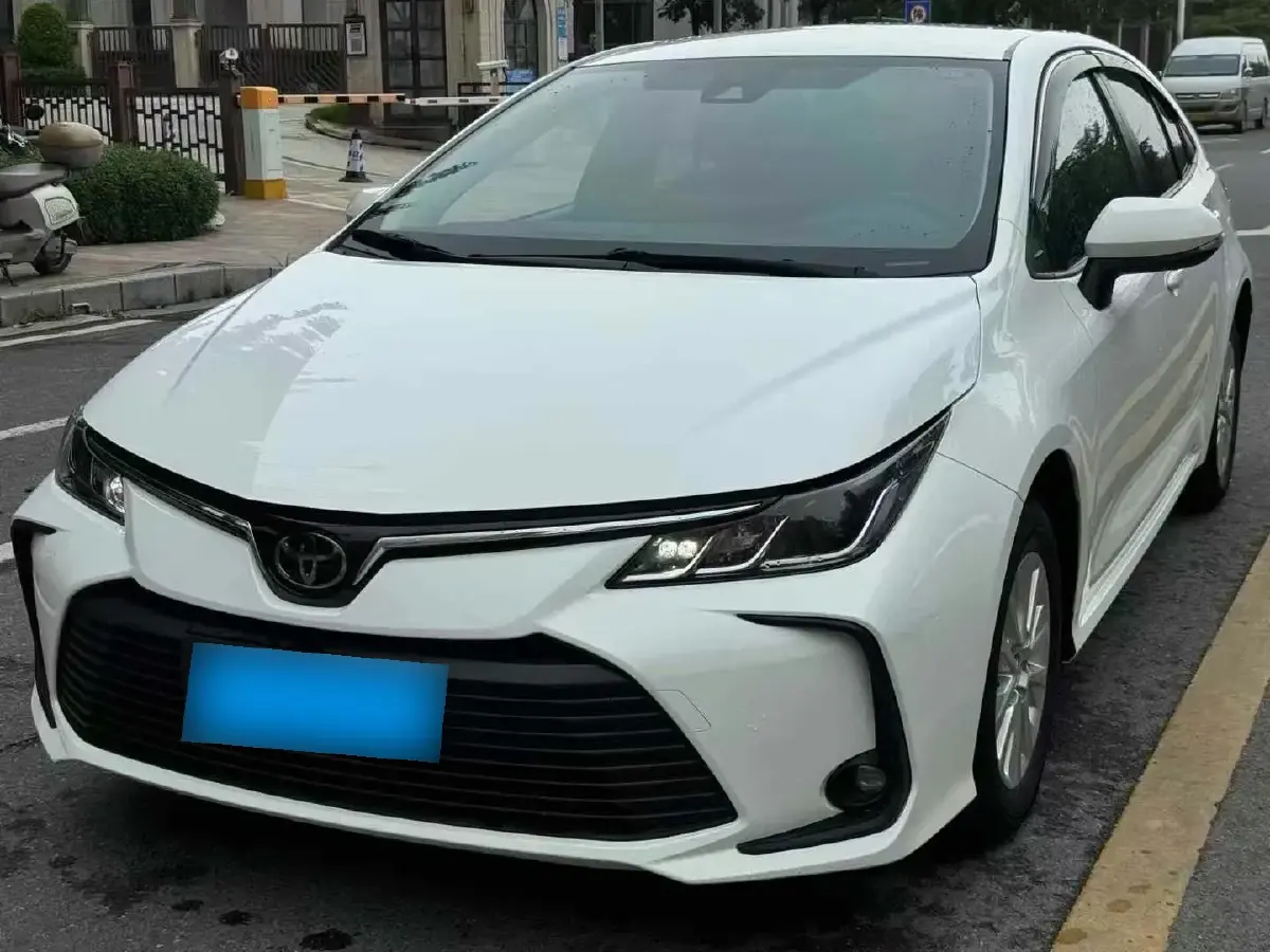 2021 Toyota Corolla 1.2T 116HP L4 CVT
