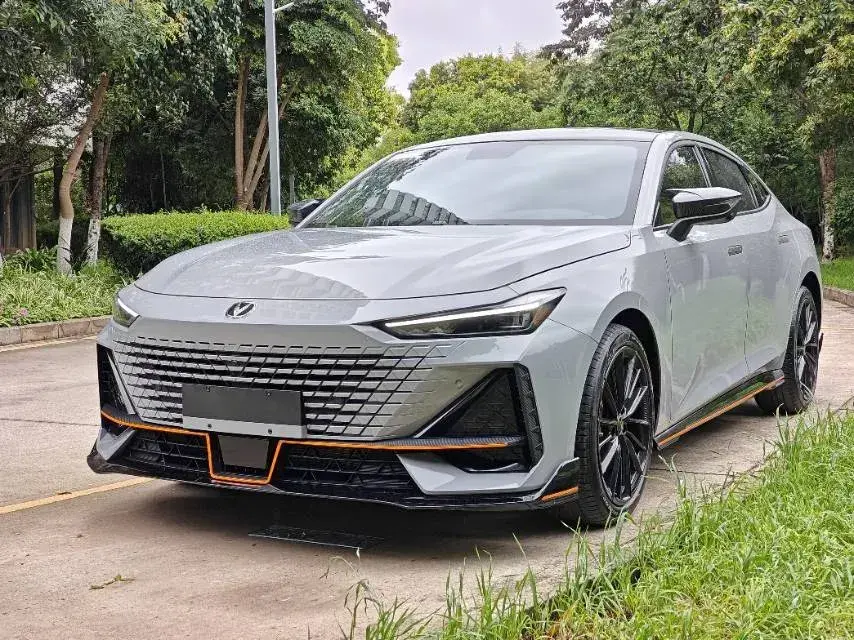 2022 ChangAn UNI-V 1.5T 188HP L4 7DCT