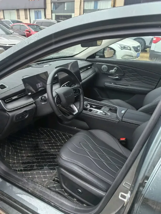 2025 Chery Arrizo 8 Pro 1.6T 197HP L4 7DCT,autocango,china used car exporter,china ev exporter,chinese used car exporter,chinese used ev exporter