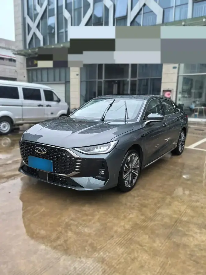 2025 Chery Arrizo 8 Pro 1.6T 197HP L4 7DCT