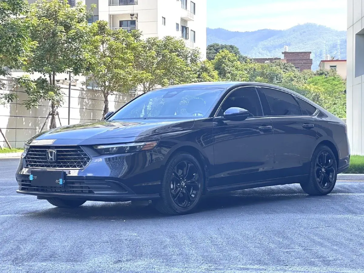 2023 Honda Accord 1.5T 192HP L4 CVT