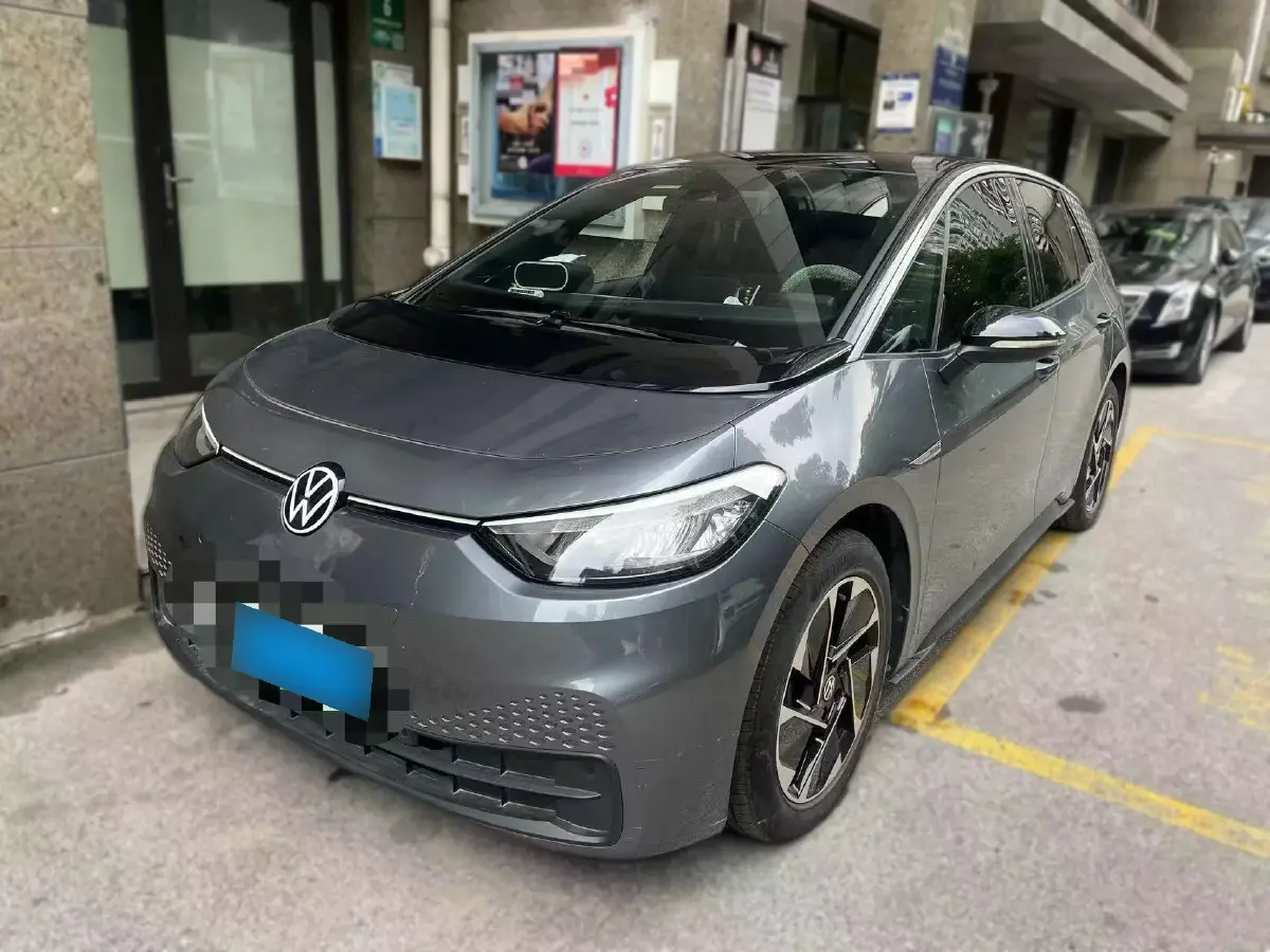 2023 Volkswagen ID.3 BEV 52.8KWH