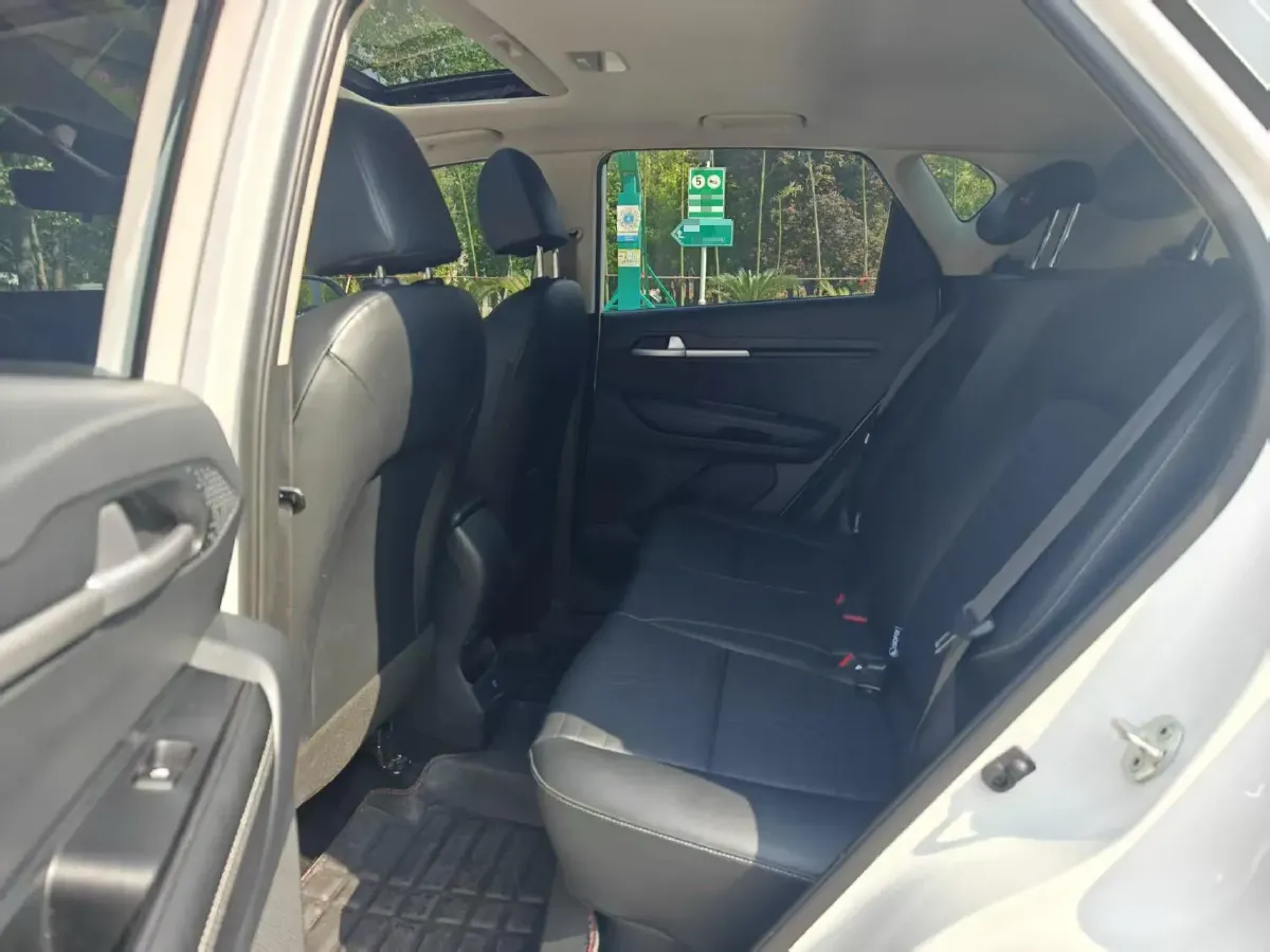 2024 Kia Sonet 1.5L 115HP L4 CVT,autocango,china used car exporter,china ev exporter,chinese used car exporter,chinese used ev exporter