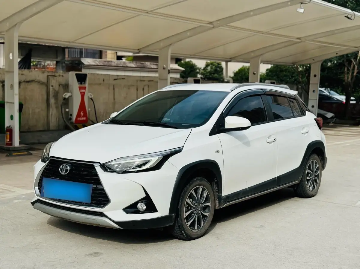 2022 Toyota Yaris L 1.5L 112HP L4 CVT