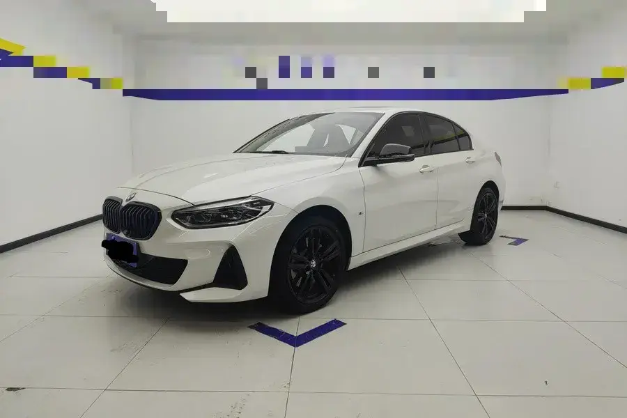 2022 BMW 1 Series 2.0T 192HP L4 7DCT
