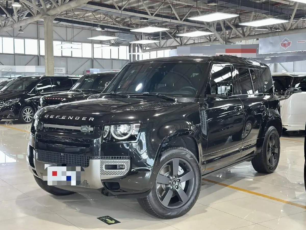 2024 Land Rover Defender 3.0T 400HP L6 8AT