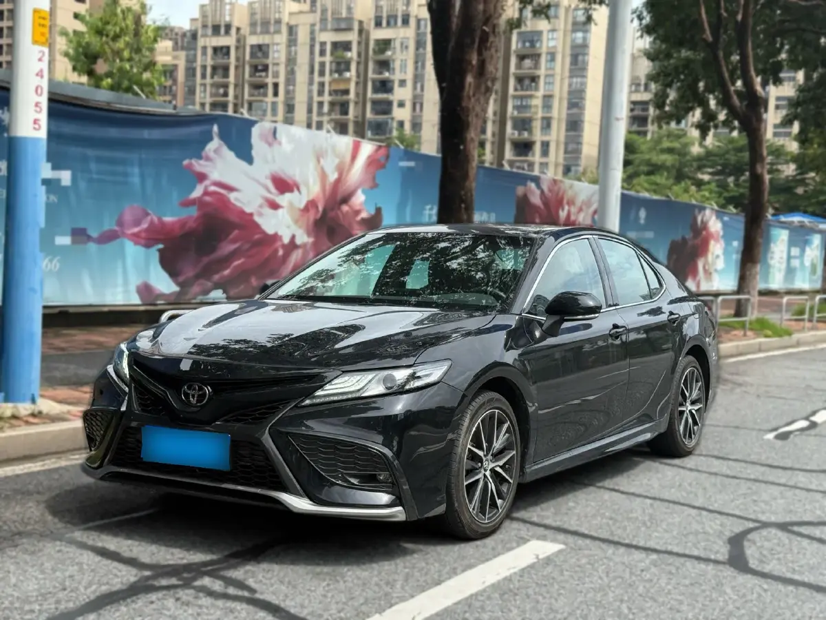 2021 Toyota Camry 2.5L 209HP L4 8AT