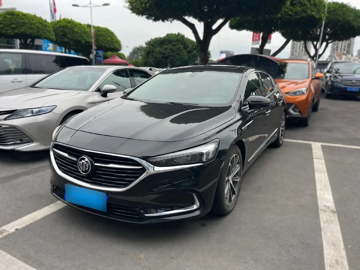 2022 Buick Larcosse 2.0T 237HP L4 9AT