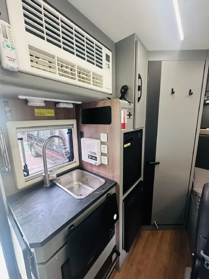 2023 MAXUS T90 RV 2.0T 218HP L4 8AT,autocango,china used car exporter,china ev exporter,chinese used car exporter,chinese used ev exporter