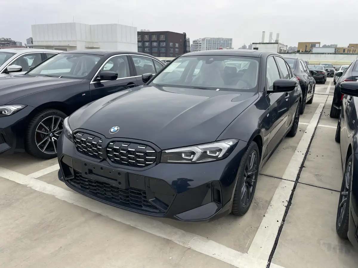 2024 BMW 3 Series 2.0T 184HP L4 8AT