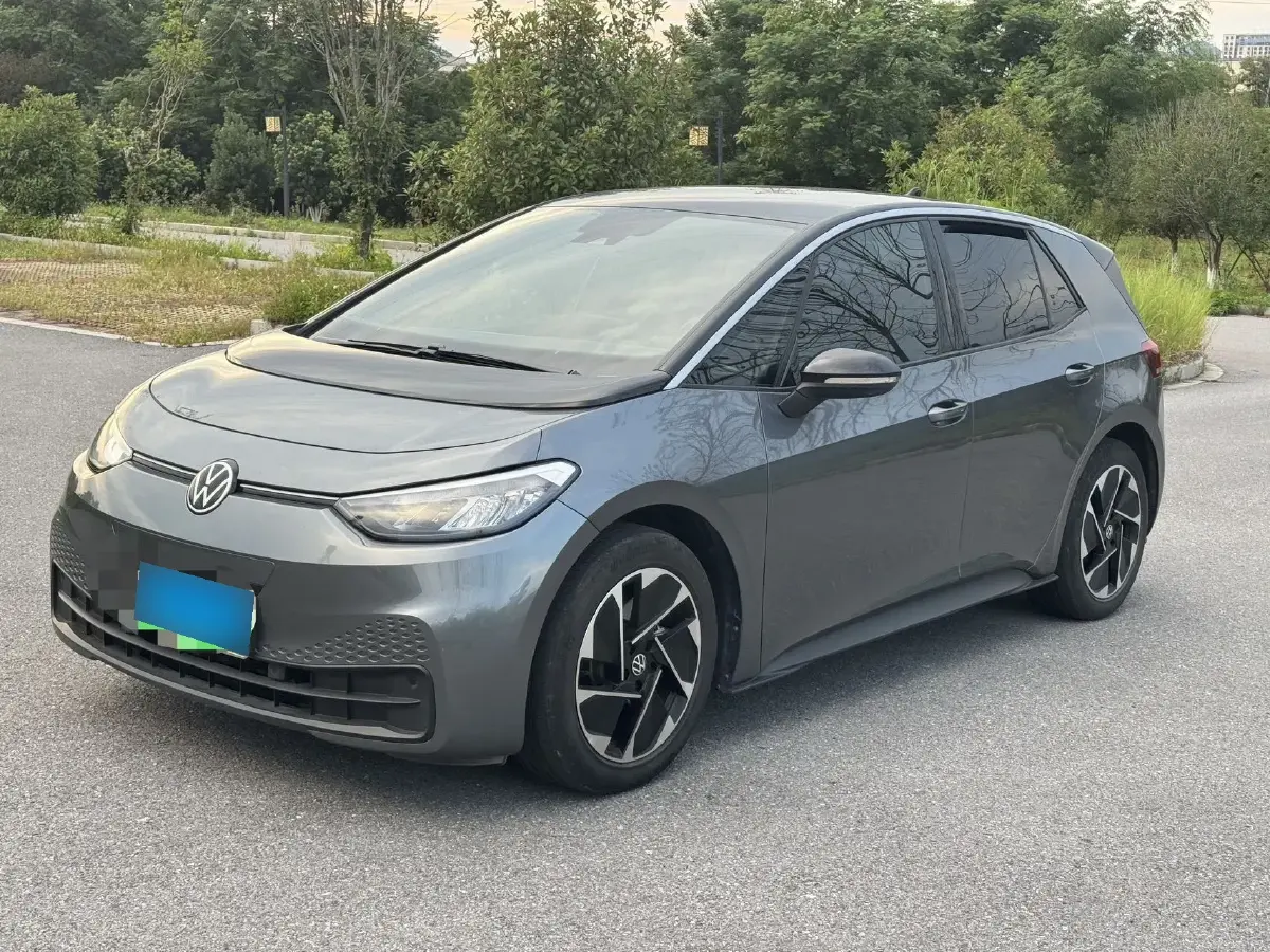 2023 Volkswagen ID.3 BEV 52.8KWH