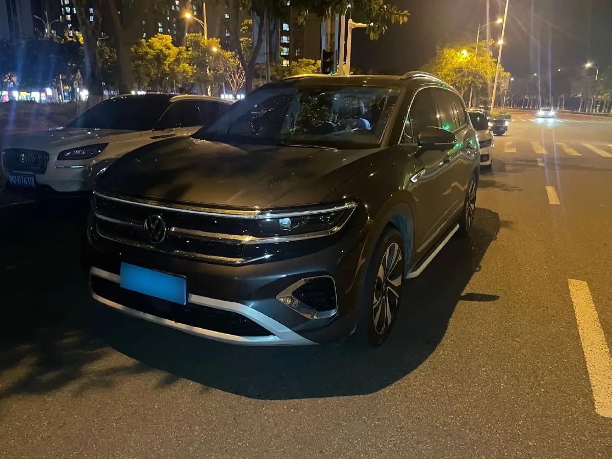 2021 Volkswagen Talagon 2.0T 220HP L4 7DCT