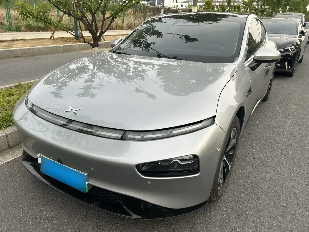 2022 Xpeng P7 BEV 77.9KWH