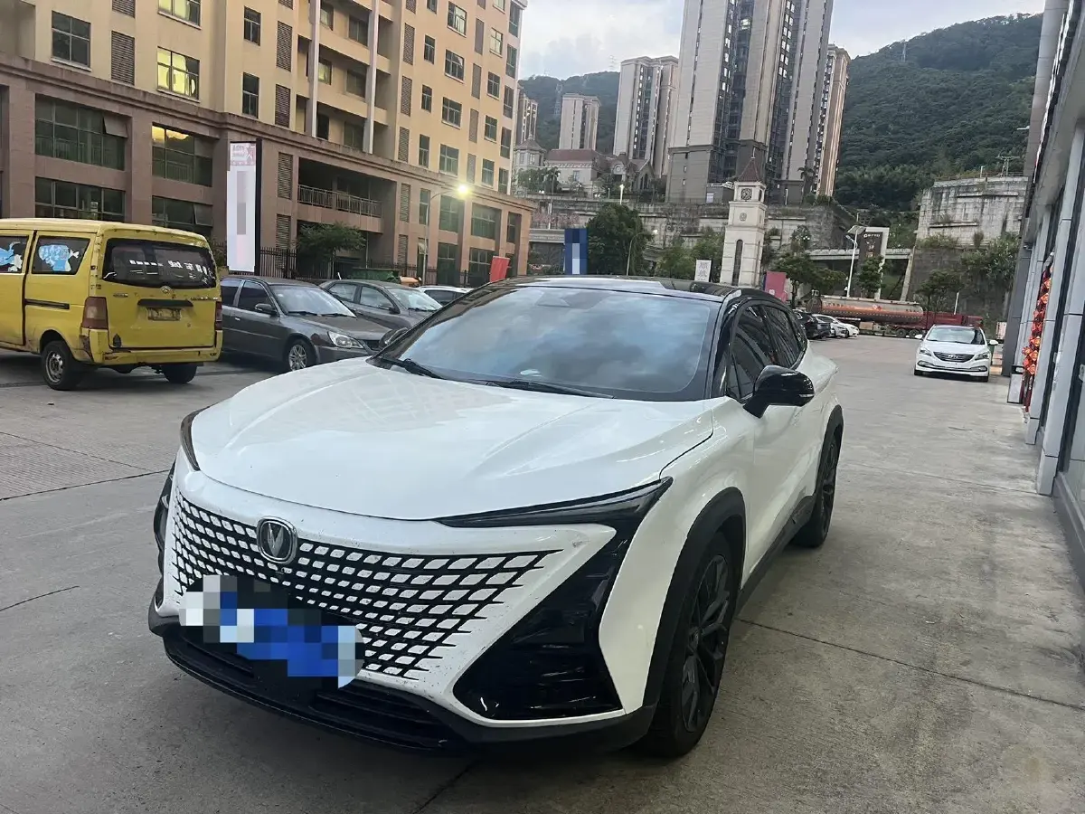 2022 ChangAn UNI-T 2.0T 233HP L4 8AT